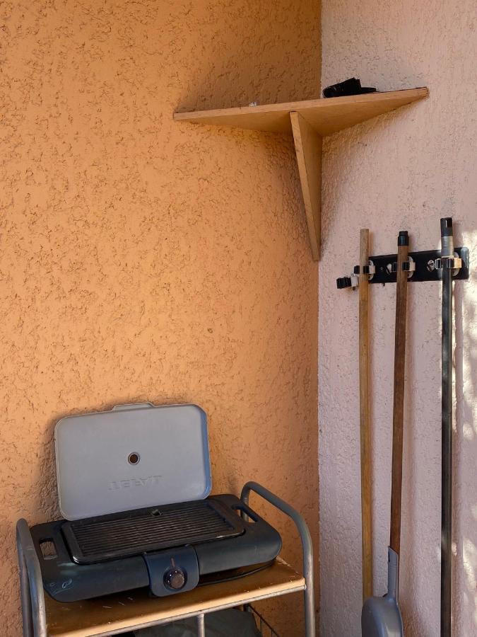 Charmant Studio Costebelle Proche Gare, Terrasse Et Parking Gratuit Διαμέρισμα Ιέρ Εξωτερικό φωτογραφία